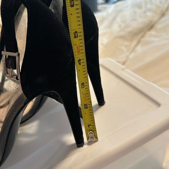 Black heels - Picture 6 of 6